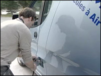 onecat-air-car_filling.jpg