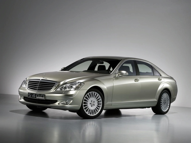 Mercedes S400: True Hybrid Car, or Just Greenwashing?