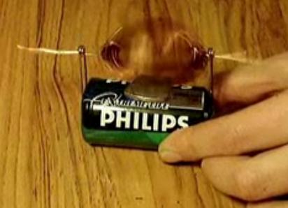 DIY: How to Build the Simplest Electric Motor in Your Kitchen (video)