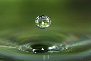 Amazing Experiment Creates 3D Self-Folding Solar Cell Around Water Droplet