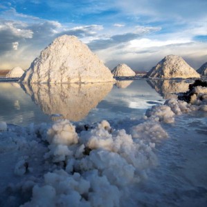 New Hope for EVs: Bolivia Holding World's Richest Lithium Field