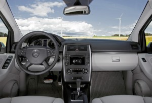 Mercedes Releasing Fuel Cell Powered B-Klasse, Pessimistic About Diesel Future