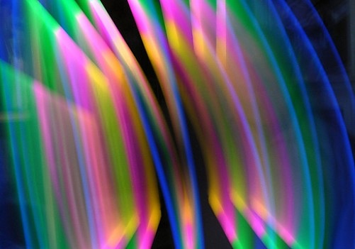 Micro-Scaled Piezoelectric Device Harvests Electricity from Vibrations