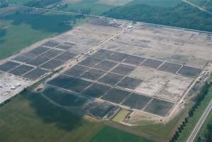 sarnia solar project L27Si 69 300x202 80MW Sarnia Solar Project to Power About 12,800 Homes