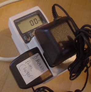 Hydra Energy Saving Device Uses Your Phone to Tell Your Energy Vampires