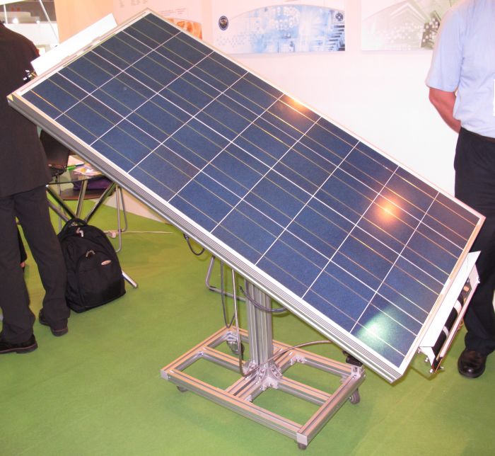 New Taiwanese Solar Tracking Device Uses Very Little Electricity to