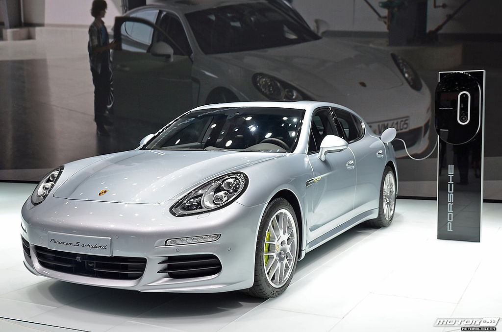 Porsche Performance Green Car