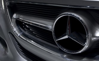 Mercedes-Benz Liquid Carbon Dioxide Won't Blow Up In Your Face