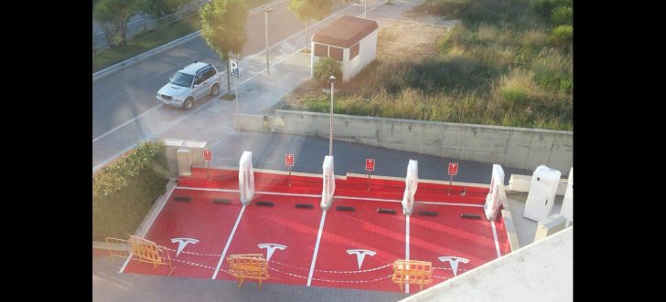 tesla-supercharger-girona